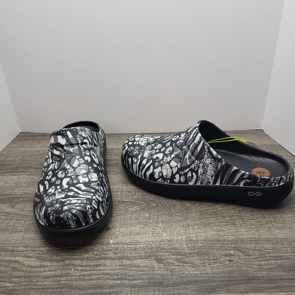 Oofos OOcloog Limited Edition Clog Combo Camo Women’s Size 8 New
